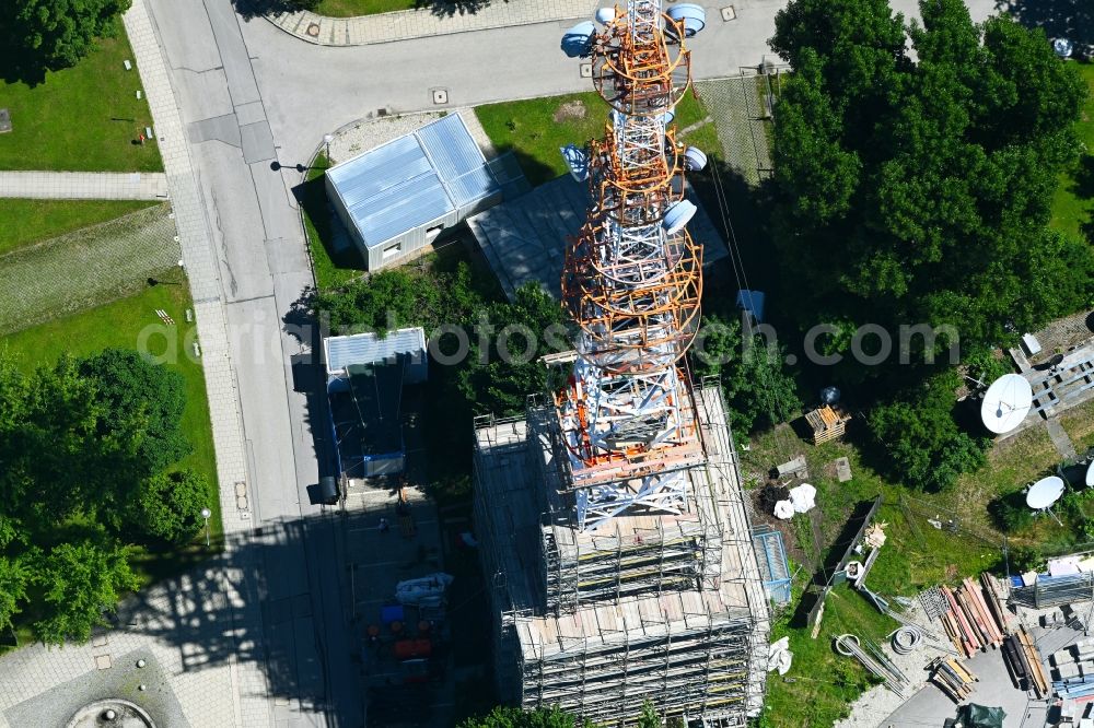 Aerial photograph München - Steel mast funkturm and transmission system as basic network transmitter of BR Bayerischer Rundfunk in the district Freimann in Munich in the state Bavaria, Germany