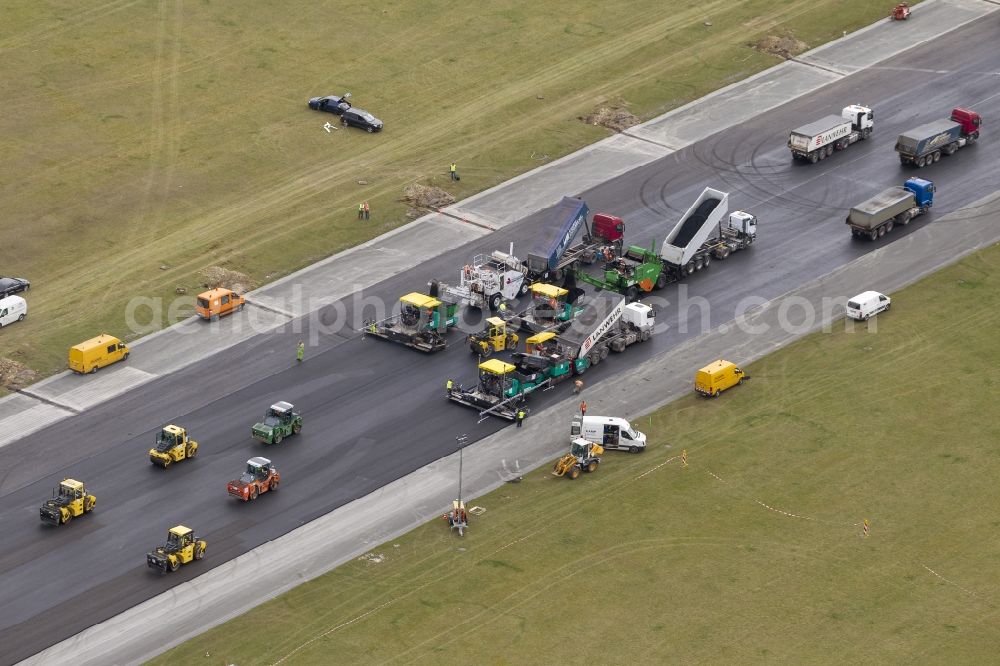 Aerial photograph Büren - Rehabilitation of the start and runway of the airport Paderborn-Lippstadt (PAD) in Buren in the state of North Rhine-Westphalia