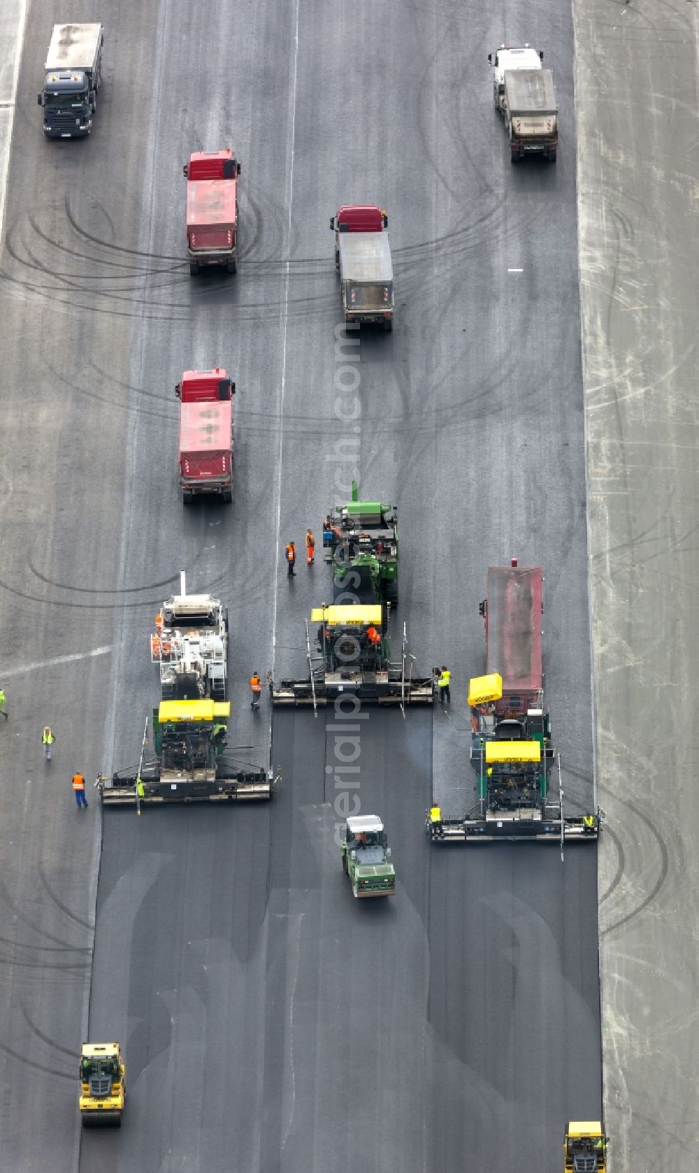 Aerial photograph Büren - Rehabilitation of the start and runway of the airport Paderborn-Lippstadt (PAD) in Buren in the state of North Rhine-Westphalia