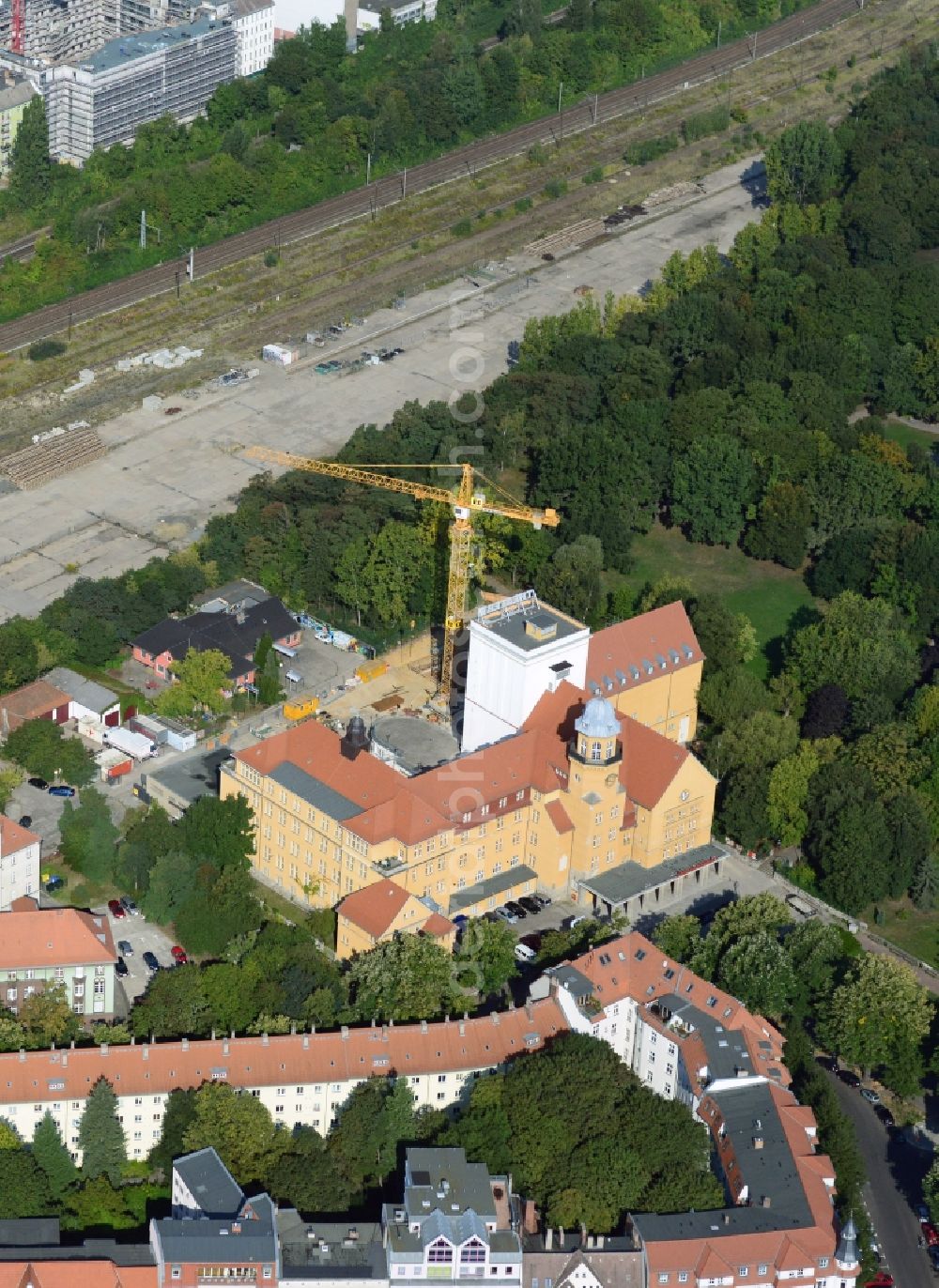 Aerial image Berlin OT Lichtenberg - View of rehabilitation measures at the Theatre an der Parkaue in the district of Lichtenberg in Berlin