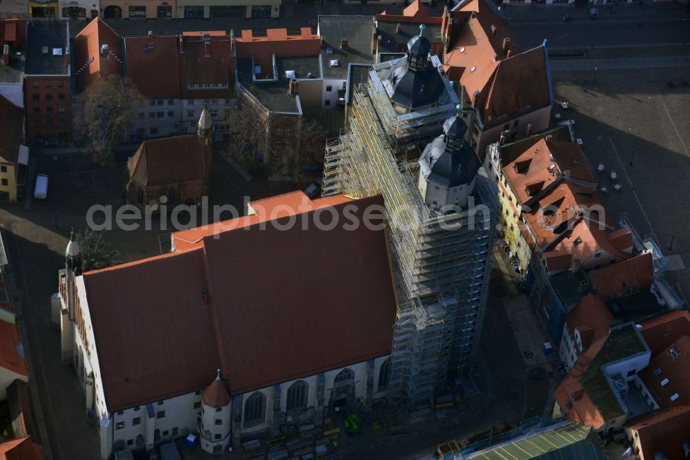 Aerial photograph Wittenberg - Rehabilitation, reconstruction and restoration work to the general rehabilitation of the St. Mary's Church in Wittenberg in Saxony-Anhalt