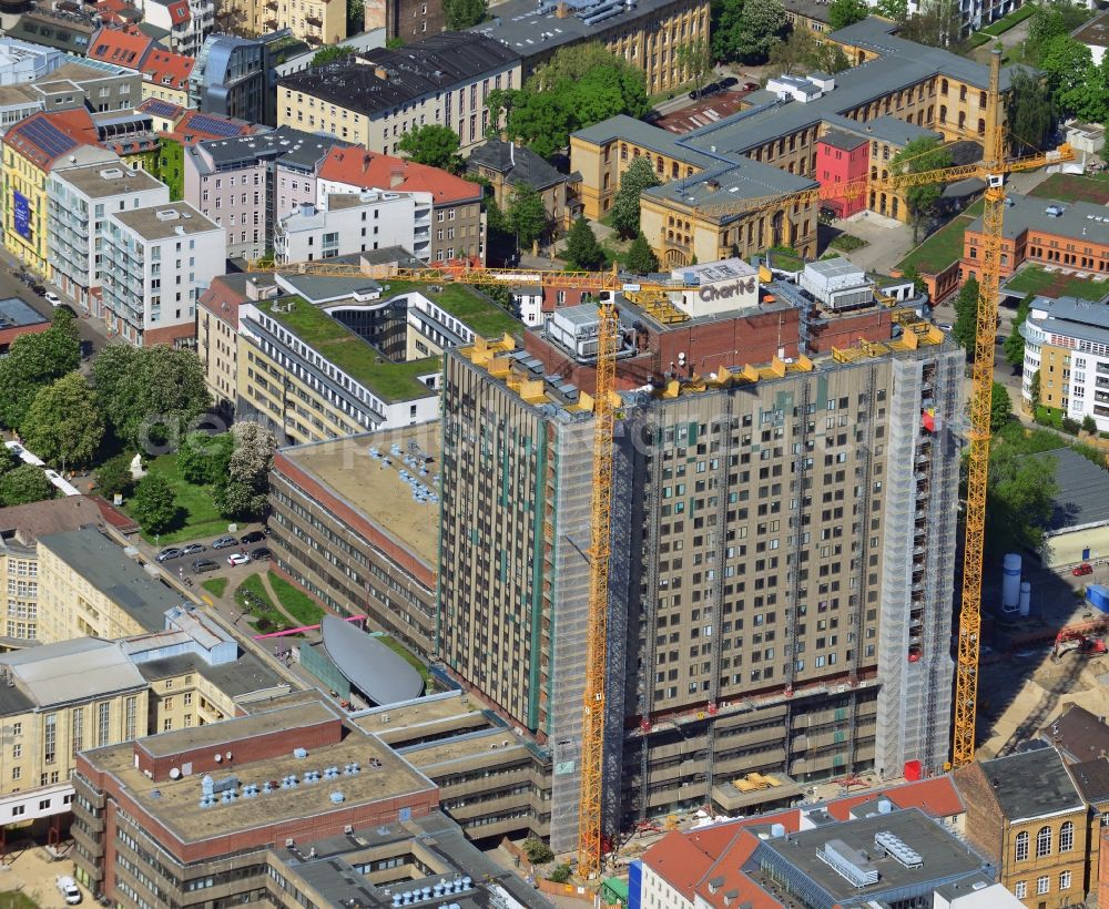 Berlin Mitte from above - View of Renovation and conversion work on the high house of the bed tower at the University Hospital Charité Campus Mitte (CCM) in the district of Mitte in Berlin