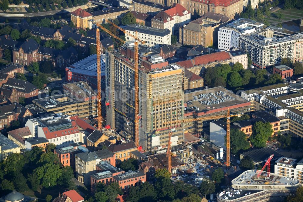 Berlin Mitte from above - View of Renovation and conversion work on the high house of the bed tower at the University Hospital Charité Campus Mitte (CCM) in the district of Mitte in Berlin