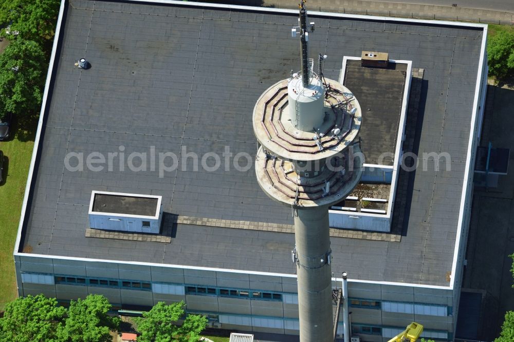 Aerial image Kaltenkirchen - Sanierungsarbeiten am Antennenträger- Mast auf dem Fernsehturm- Umsetzer- Relaisstation in Kaltenkirchen im Bundesland Schleswig-Holstein. Ausführende Firma war die Werner Diener GmbH