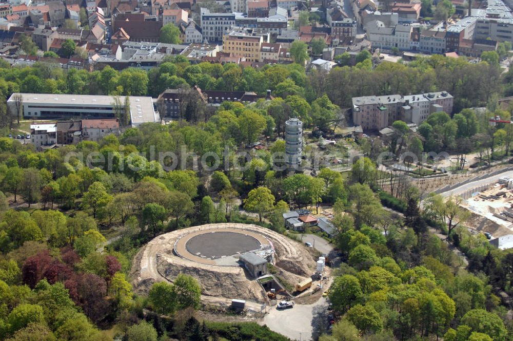 Brandenburg from the bird's eye view: Blick auf die Sanierungsarbeiten am Wasserhochbehälter auf den Marienberg durch die Wasserbetriebe BRAWAG. Anlässlich der BUGA 2015 bildet der Marienberg die zentrale Ausstellungsfläche in Brandenburg. Auf dem Hochbehälter soll eine Himmelsterrasse enstehen. Kontakt BRAWAG: BRAWAG GmbH, Upstallstraße 25, 14772 Brandenburg an der Havel, Tel. +49(0)3381 543-0, Fax +49(0)3381 543-622, info@brawag.de; Kontakt Buga: Aufbaustab BUGA 2015 Havelregion, c/o Stadt Brandenburg an der Havel, Klosterstraße 14, 14770 Brandenburg an der Havel, Christian Bodach, Tel. +49(0)3381 5827-11, Fax +49(0)3381 5827-14, christian.bodach@stadt-brandenburg.de