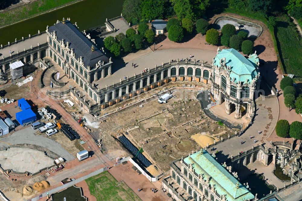 Dresden from the bird's eye view: Palace Zwinger with Gemaeldegalerie Alte Meister and the Kronentor in the district Altstadt in Dresden in the state Saxony, Germany. Above: the Semperoper and the Theaterplatz