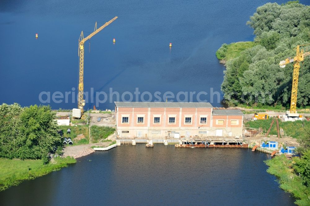 Garsedow from the bird's eye view: Renovation work on the sluice / weir / pump station at Garsedow in Brandenburg by the company STRABAG