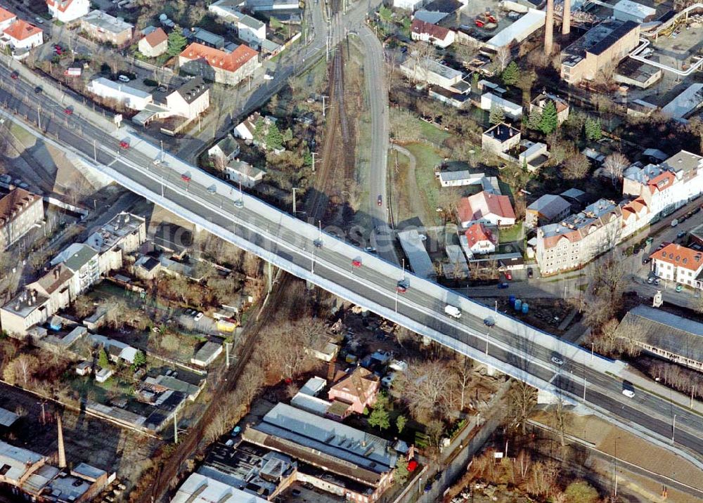 Cottbus from the bird's eye view: Sanierungsarbeiten am südlichen Cottbusser Stadring durch die Fa SCHÄLERBAU BERLIN GmbH.