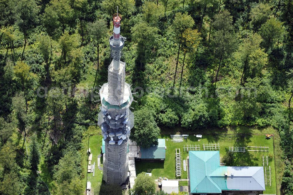 Aerial photograph Bamberg - Blick auf die Sanierungsarbeiten an der Senderanlage / Sendemast Bamberg-Geisberg des Bayerischen Rundfunks. Die Arbeiten werden ausgeführt durch die Firma Werner Diener GmbH & Co. Restoration works on the broadcasting tower / transmitter mast Bamberg.