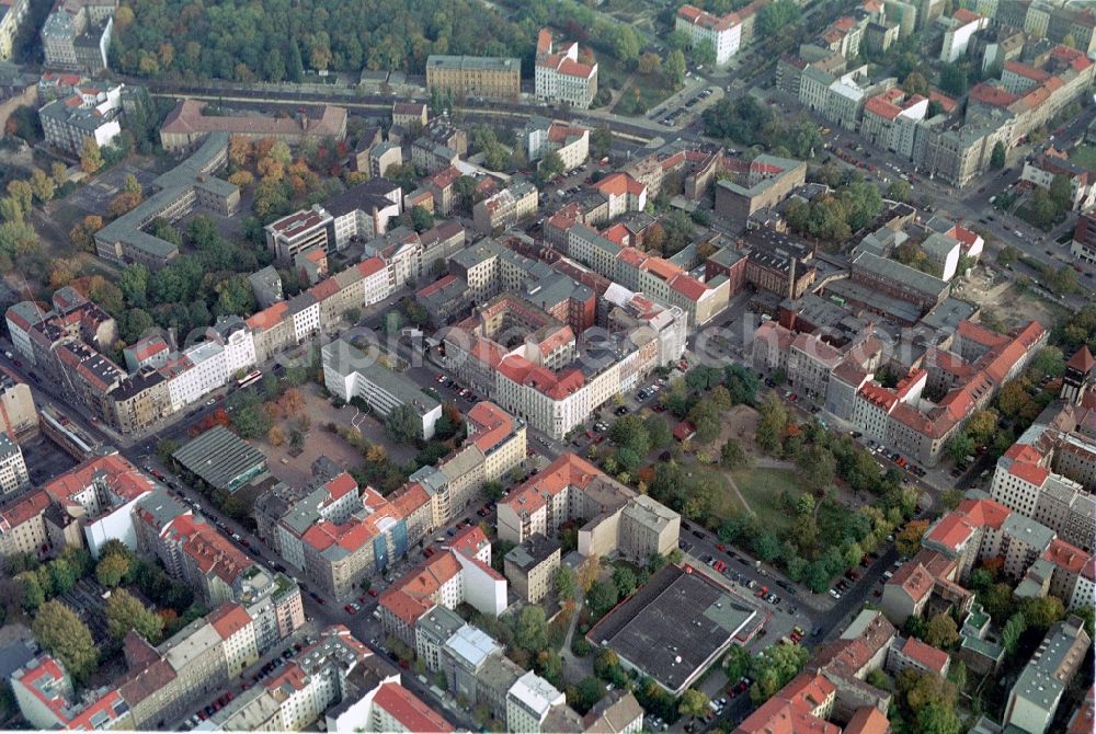 Berlin from the bird's eye view: Redevelopment area in old residential area at the Teutoburger Platz in Berlin Prenzlauer Berg