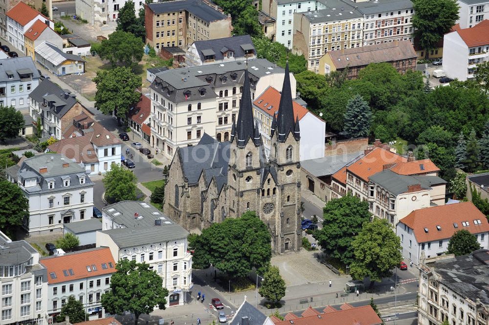 Aerial image MAGDEBURG - Blick auf die neogotische Sankt-Ambrosius-Kirche im Magdeburger Stadtteil Sudenburg. View of the neo-Gothic St. Ambrose Church in the Magdeburg district Sudenburg.