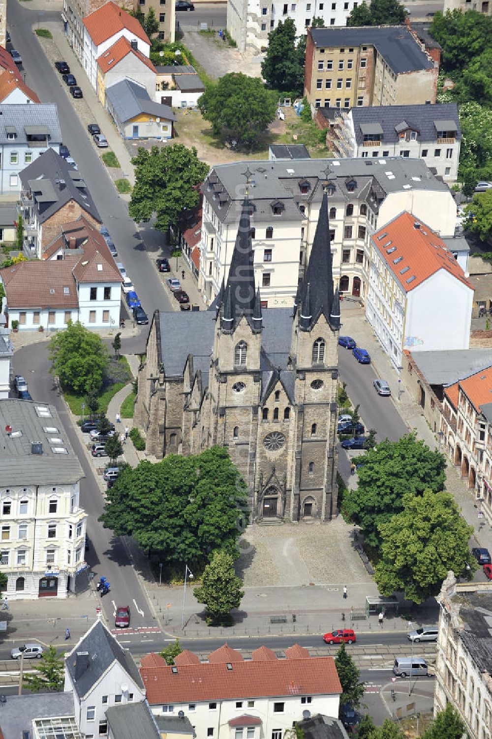 Aerial photograph MAGDEBURG - Blick auf die neogotische Sankt-Ambrosius-Kirche im Magdeburger Stadtteil Sudenburg. View of the neo-Gothic St. Ambrose Church in the Magdeburg district Sudenburg.