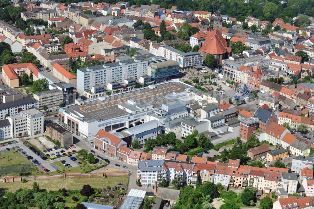 Brandenburg from above - Die Sankt Annen Galerie in Brandenburg ist ein Einkaufszentrum im Herzen von Brandenburgs historischer Neustadt. Investor des Centers ist Harald Gerome Huth. The Brandenburg Gallery St. Annen is a shopping center in the centre of Brandenburg. Investor of the center is Harald Gerome Huth.