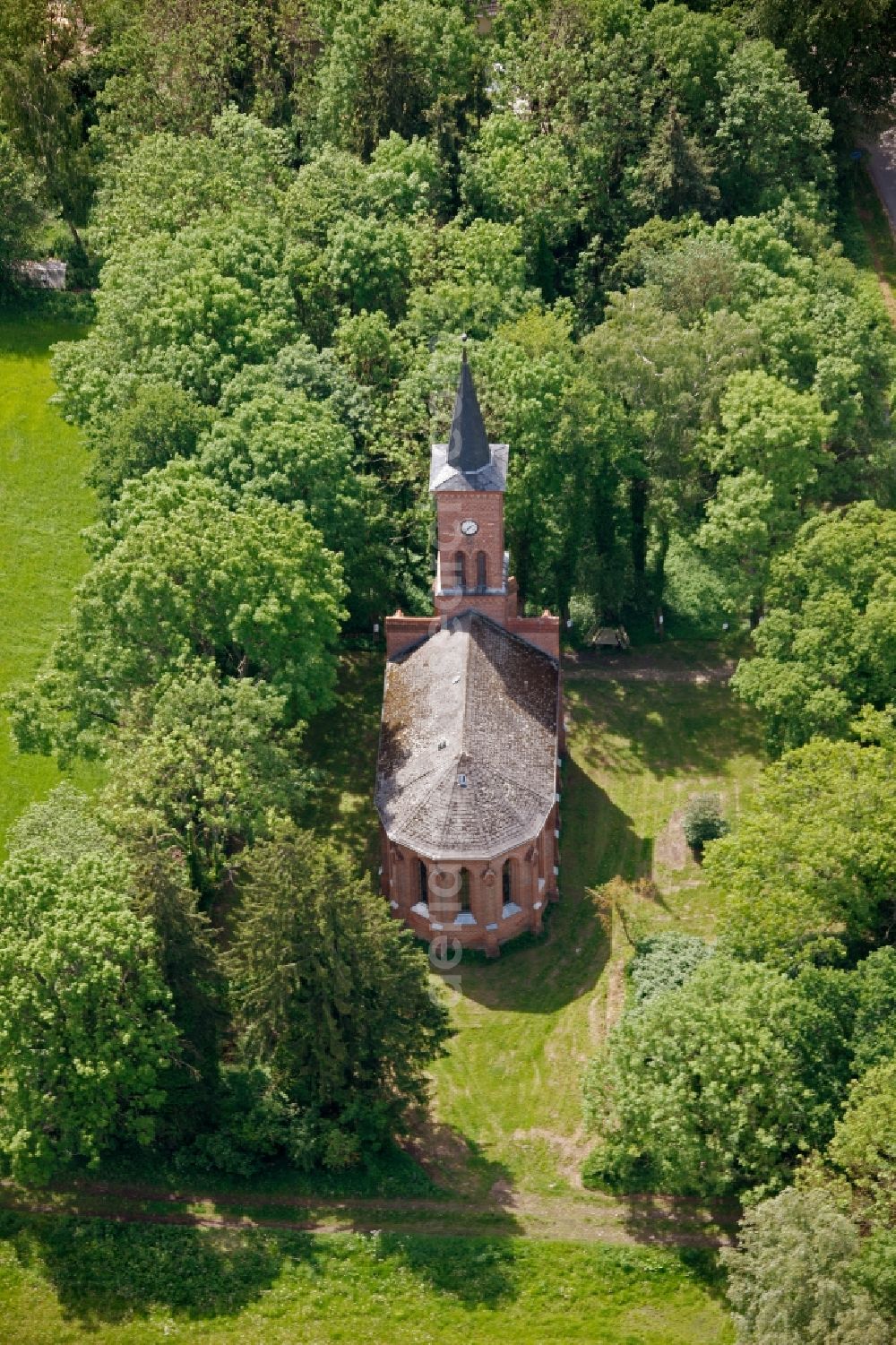 Aerial photograph Rechlin OT Boek - View of the church Sankt Johannis in the district of Boek in Rechlin in the state of Mecklenburg-West Pomerania