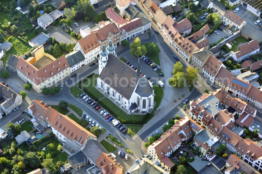 Pegau from above - Die Sankt-Laurentius-Kirche in Pegau, Sachsen. Dort befindet sich das Kenotaph des Markgrafen Wiprecht, eine der wichtigsten romanischen Skulpturen in Sachsen. The church St. Laurentiuskirche in Pegau, Saxony. The cenotaph of the margrave Wiprecht is located there, one of the most important romanesque sculptures in Saxony.