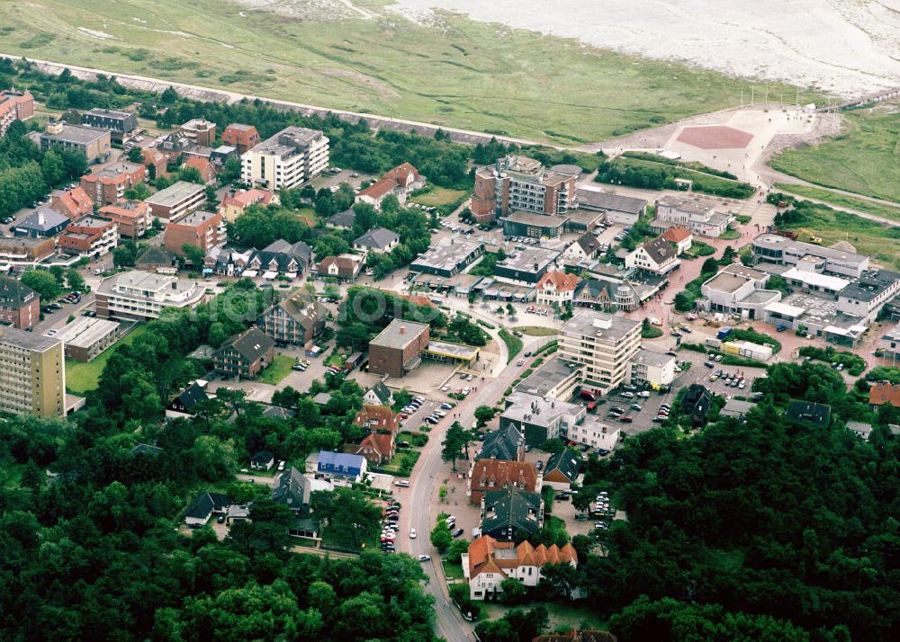 Sankt Peter-Ording from the bird's eye view: Sankt Peter-Ording / Ortsteil St. Peter Badist ein Nordseeheilbad sowie Ferien- und Kurort im Kreis Nordfriesland in Schleswig-Holstein. Es hat als einziges deutsches Seebad eine eigene Schwefelquelle und trägt daher die Bezeichnung „Nordseeheil- und Schwefelbad“. Nach den Übernachtungszahlen ist Sankt Peter-Ording das größte Seebad Deutschlands, es ist der Ort mit den meisten Übernachtungen in Schleswig-Holstein.