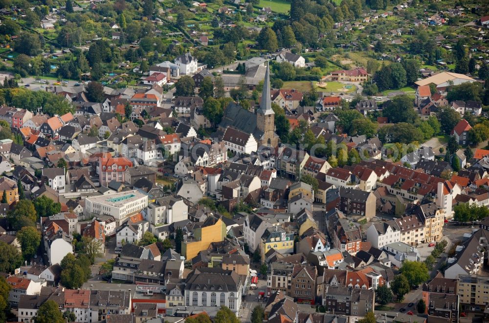 Aerial photograph Schwerte - View of the church Sankt Viktor in Schwerte in the state of North Rhine-Westphalia