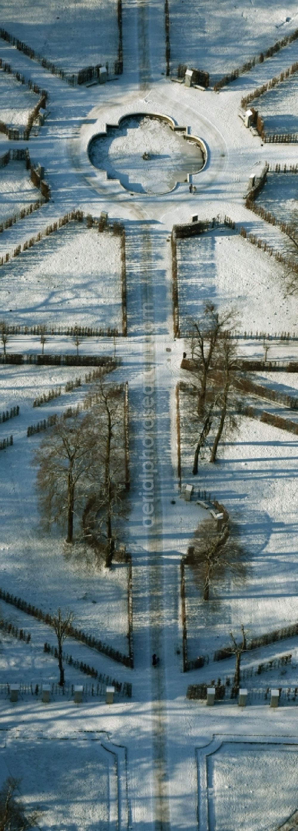 Potsdam from the bird's eye view: Sanssouci- Park of Wintry snowy Hauptallee in Potsdam in the state Brandenburg