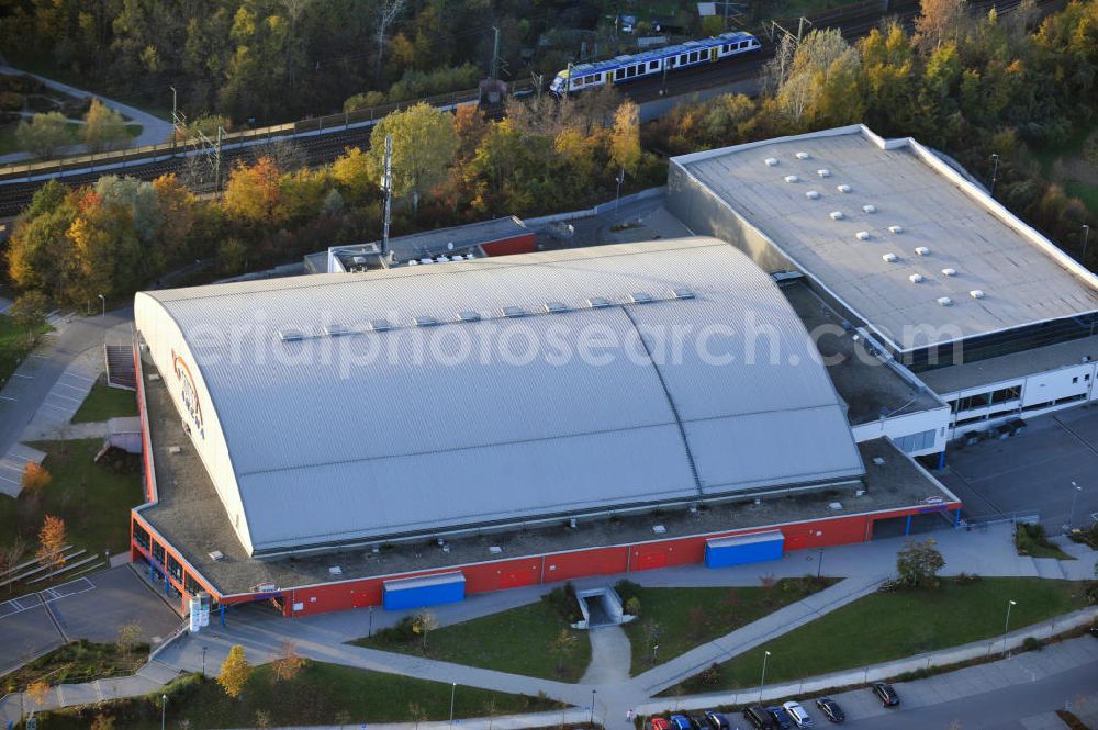 Aerial photograph Ingolstadt - Die Multifunkiontshalle, die Saturn Arena, der Eishockeymannschaft ERC Ingolstadt in Bayern. Saturn Arena a Multi-function-Hall of the Ice hockey team ERC Ingolstadt in Bavaria.