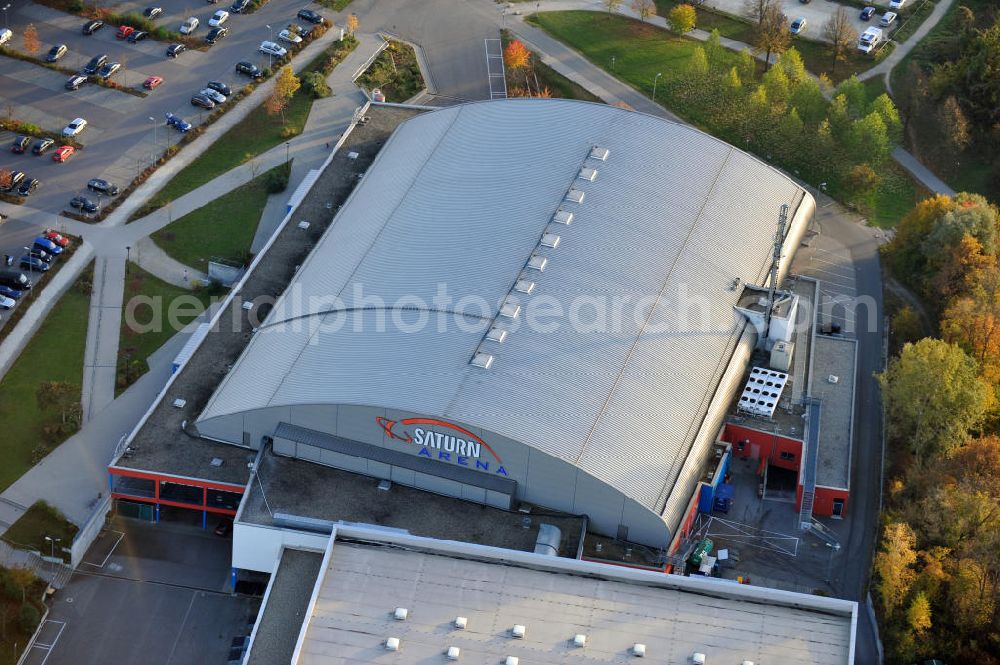 Ingolstadt from the bird's eye view: Die Multifunkiontshalle, die Saturn Arena, der Eishockeymannschaft ERC Ingolstadt in Bayern. Saturn Arena a Multi-function-Hall of the Ice hockey team ERC Ingolstadt in Bavaria.