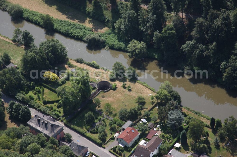 Geilnau from the bird's eye view: Sauerbrunnen in Geilnau in the state Rhineland-Palatinate, Germany, until today used mineral spring