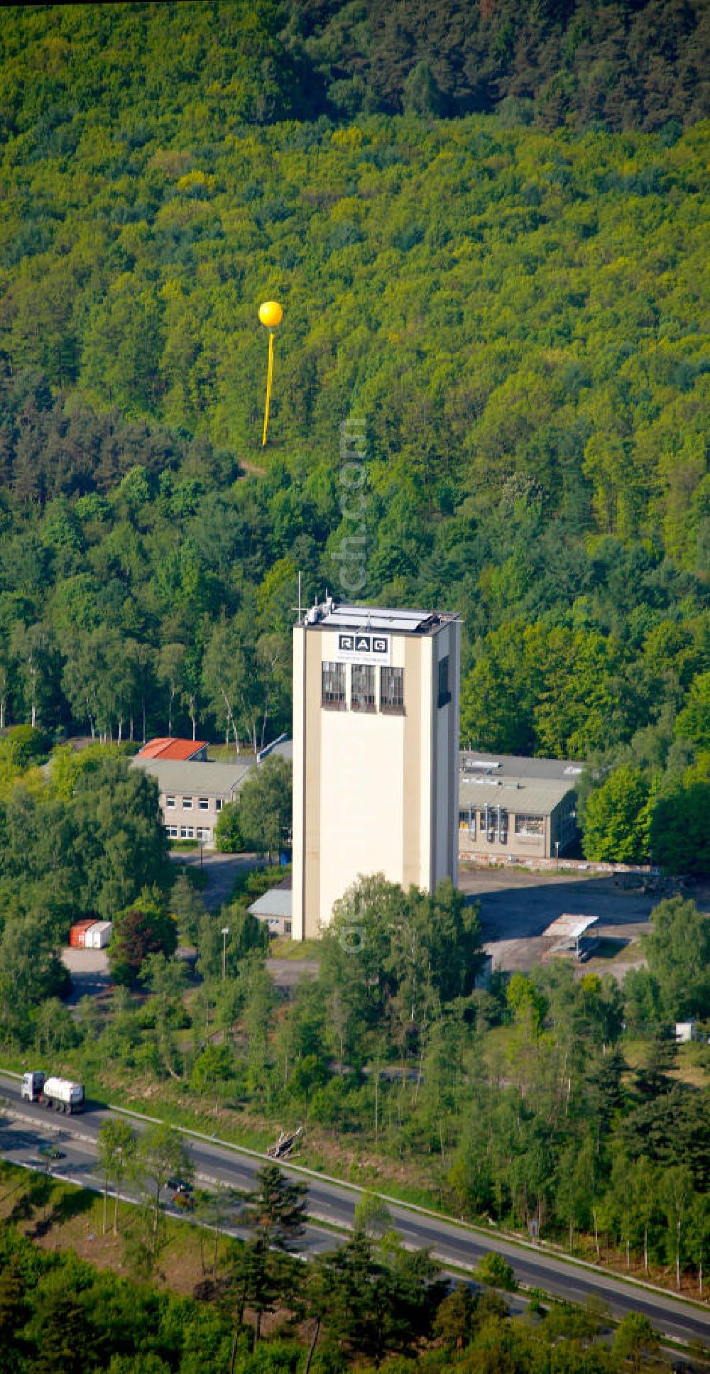 Marl from above - Der ehemalige Schacht Auguste Victoria 6 an der Hülsbergstraße in Marl in Nordrhein-Westfalen. Heute befindet sich auf dem Gelände eine Werkstatt des Diakonischen Werks. The former shaft Auguste Victoria 6 at the street Huelsbergstrasse in Marl in North Rhine-Westphalia.