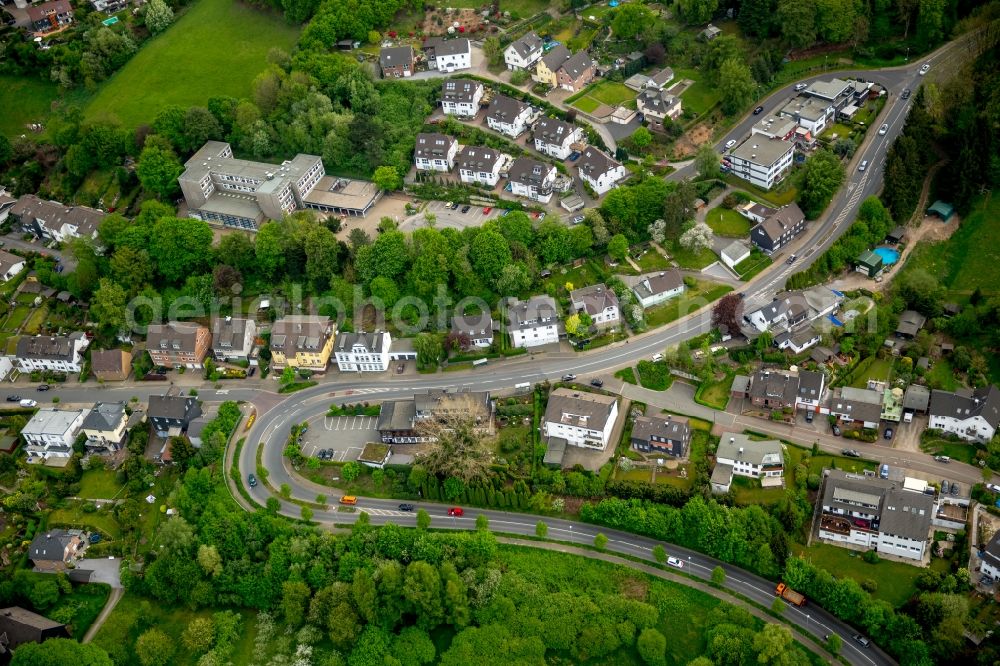 Gevelsberg from the bird's eye view: Sharp curve of a road guide at Elberfelder street and A Kotten in Gevelsberg in the state North Rhine-Westphalia