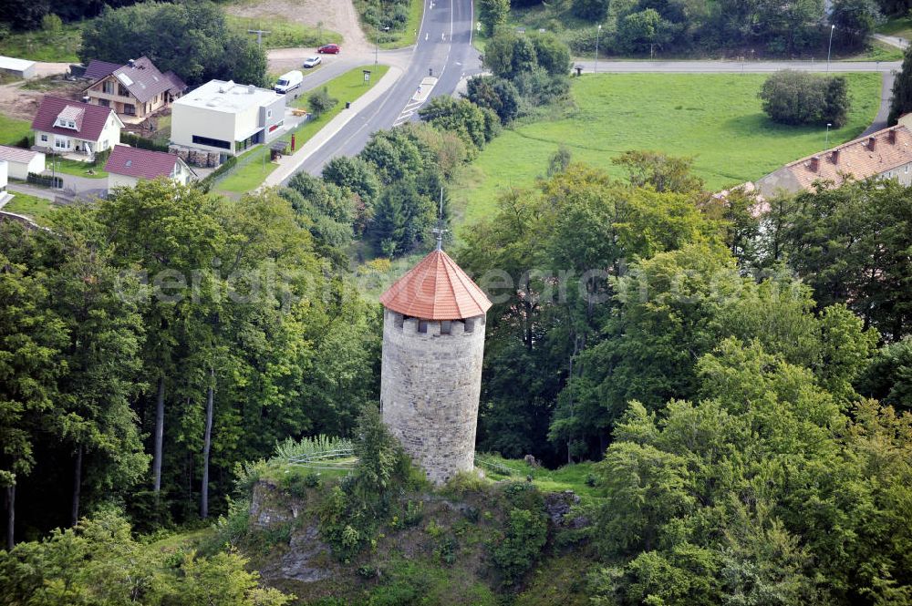 Ruhla from above - Blick auf die 900 Jahre alte Ruine Scharfenburg im Ruhlaer Stadtteil Thal in Thüringen. Der erhaltene Burgfried dient Heute als Museum und Aussichtsturm. The ruin Scharfenburg in the district Thal of the city Ruhla in Thüringen. Today the preserved castle tower is used as museum and observation tower.