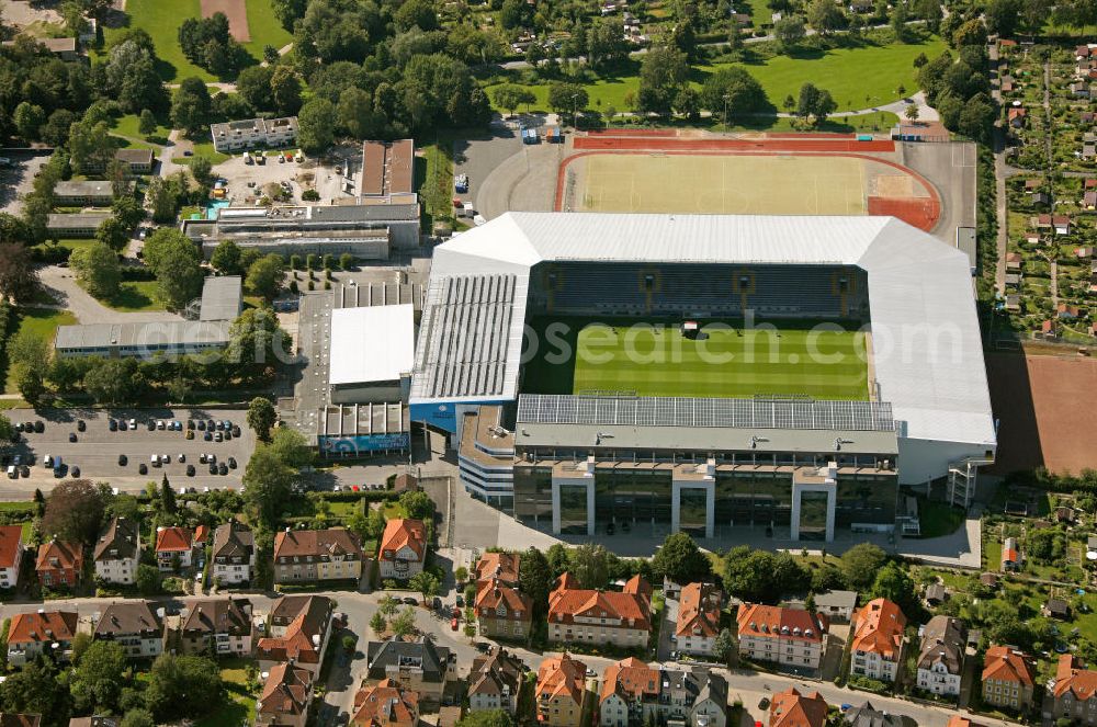 Bielefeld from above - Die Schüco Arena, auch Bielefelder Alm oder Alm-Stadion genannt, im Grundbuch eingetragen als Stadion an der Melanchthonstraße, ist die Wettkampfstätte des Deutschen Sportclubs Arminia Bielefeld. Das Stadion an der Melanchthonstraße. The Schüco Arena / Stadium Bielefeld.