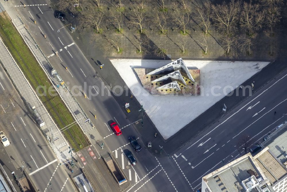 Düsseldorf from above - The 3-disc wells located on the site of the German unit, next to the stock market in Dusseldorf in North Rhine-Westphaliain the state North Rhine-Westphalia