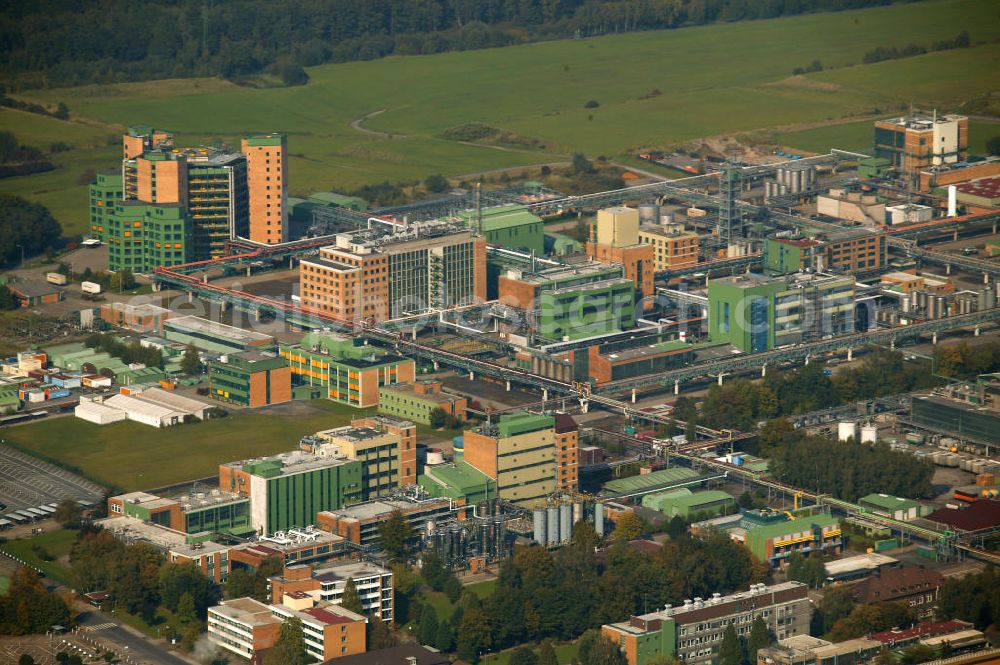 Bergkamen from the bird's eye view: Blick auf das Gelaende des Schering Chemieunternehmen.