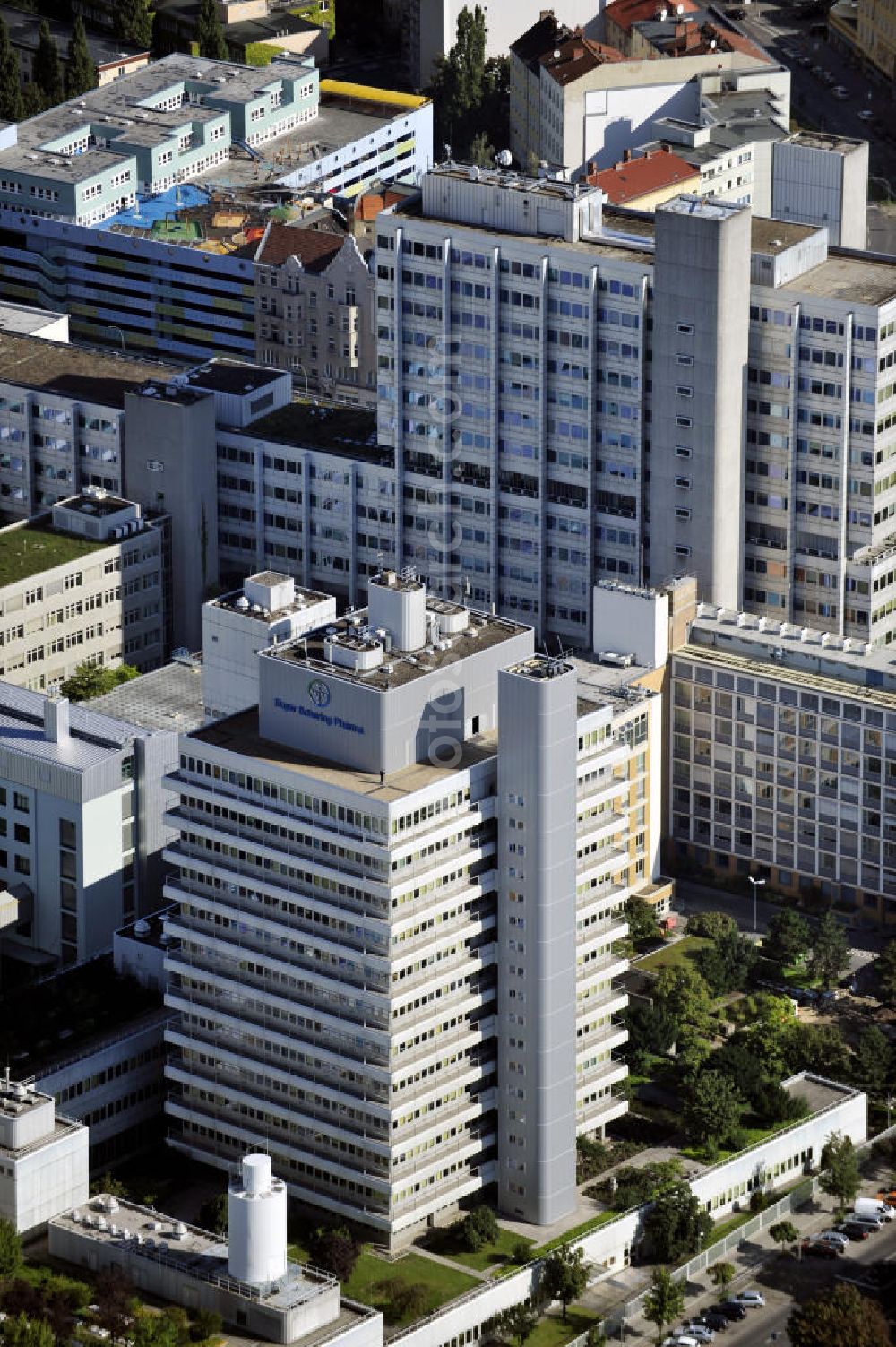 Berlin from the bird's eye view: Blick auf den Firmensitz der Bayer Schering Pharma an der Sellerstraße in Berlin-Wedding. View to the Schering company headquarter in the Berlin district Wedding.