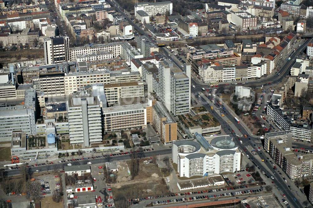 Berlin - WEDDING from the bird's eye view: Schering-Gelände an der Müllerstraße in Berlin-Wedding. 1995