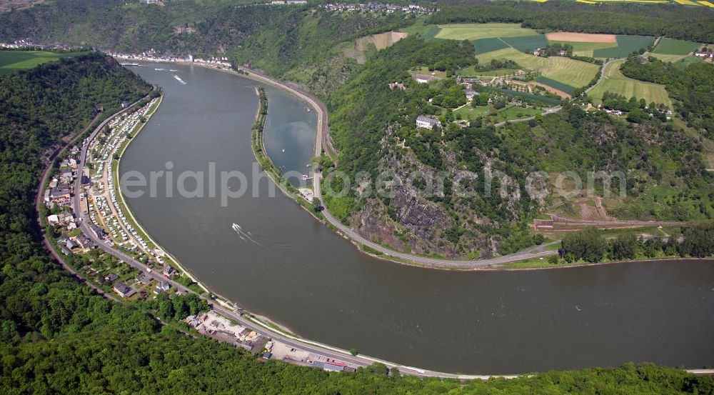 Sankt Goarshausen from the bird's eye view: Die Loreley in der Nähe von Sankt Goarshausen. Der bekannte Schieferfelsen ist Teil des UNESCO-Welterbes Oberes Mittelrheintal und gilt als Inbegriff der Rheinromantik. The Loreley near Sankt Goarshausen. The famous shale rock is part of the UNESCO World Heritage Upper Middle Rhine Valley and is the epitome of the Romantic Rhine.