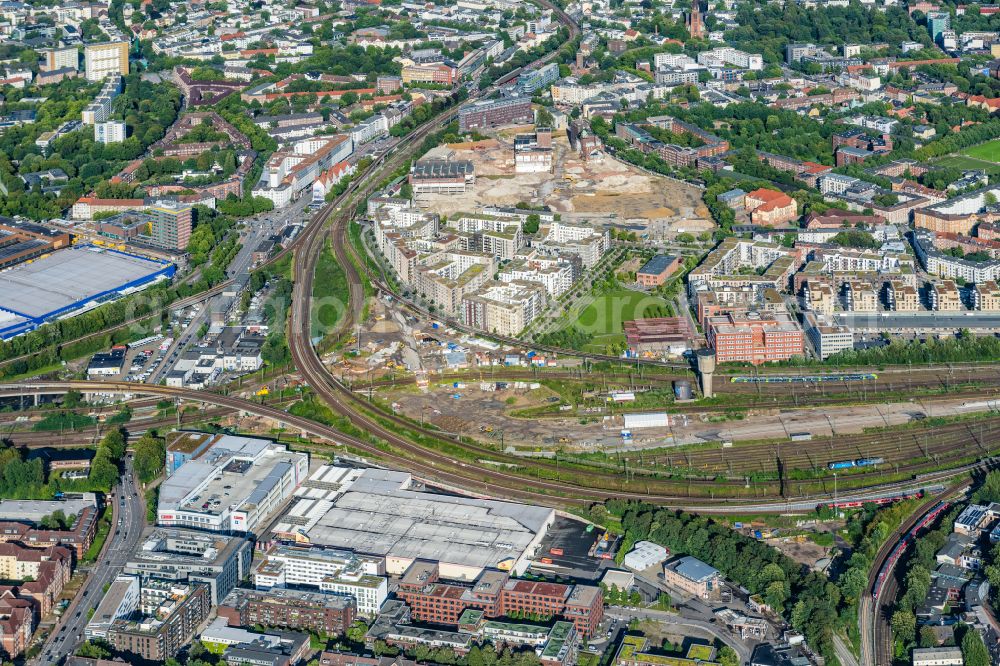 Hamburg from the bird's eye view: Railway track and overhead wiring harness in the route network of the Deutsche Bahn in Hamburg, Germany