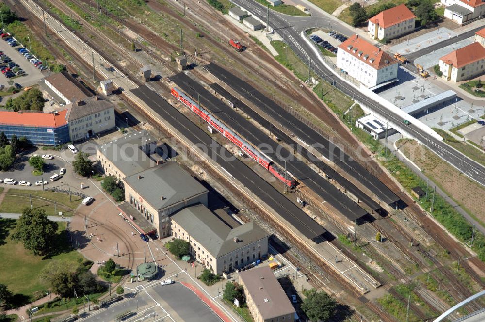 Dessau from above - Blick auf die Schienentrasse der Deutschen Bahn am Hauptbahnhof Dessau in Nord / Süd- Richtung von Dessau nach Wolfen / Bitterfeld