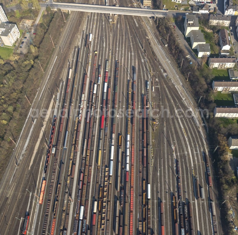 Hamm from the bird's eye view: Rail traffic on the shunting and freight station in Hamm in North Rhine-Westphalia. The former largest freight railway station in Europe is now partially closed