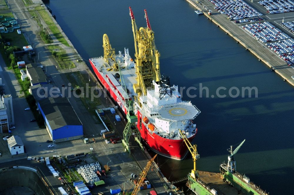 Bremerhaven from the bird's eye view: Ship - specialized vessel CEONA AMAZON in the port in Bremerhaven in the state Bremen