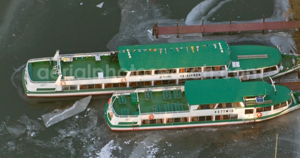 Aerial image Essen - View of ships on the Baldeneysee in Essen in the state of North Rhine-Westphalia