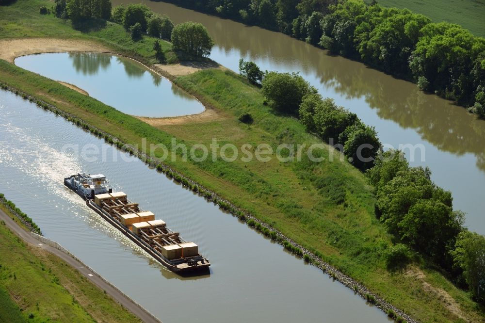 Aerial photograph Seedorf - Ships and barge trains inland waterway transport in driving on the waterway of the river des Elbe-Havel-Kanales in Seedorf in the state Saxony-Anhalt