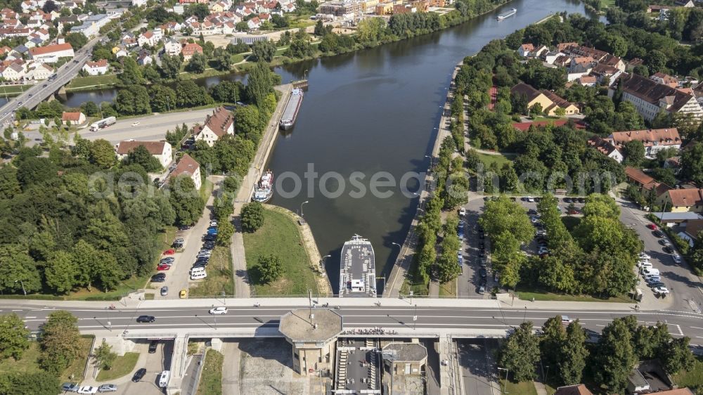 Regensburg from above - Eurocanal lock in the district Stadtamhof in Regensburg in the state Bavaria