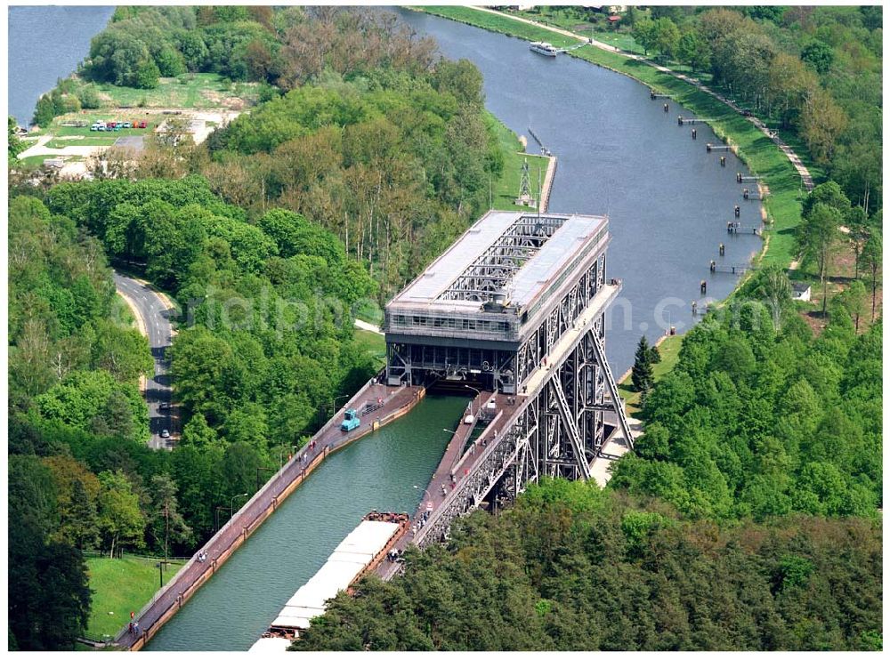 Aerial image Niederfinow / BRB - Schiffshebewerk am Finowkanal mit Blick auf das Baugebiet des neuen Hebewerkes