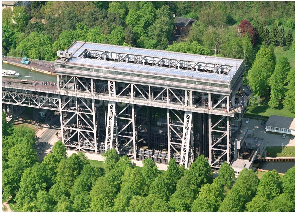 Aerial photograph Niederfinow / BRB - Schiffshebewerk am Finowkanal mit Blick auf das Baugebiet des neuen Hebewerkes