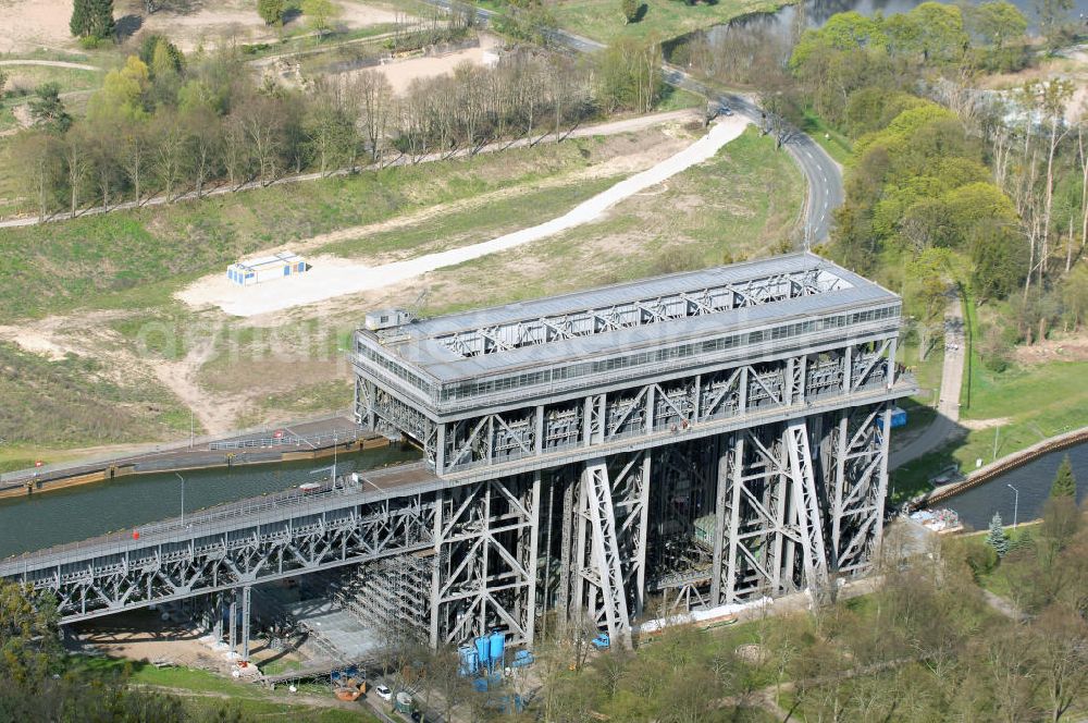 Niederfinow from above - Blick auf das Areal des Schiffshebewerkes Niederfinow. Der Bund stellt 285 Millionen Euro für den Bau eines neuen Schiffshebewerkes bereit, welches die seit 1934 arbeitende alte, unter Denkmalschutz stehende Anlage ablösen soll.