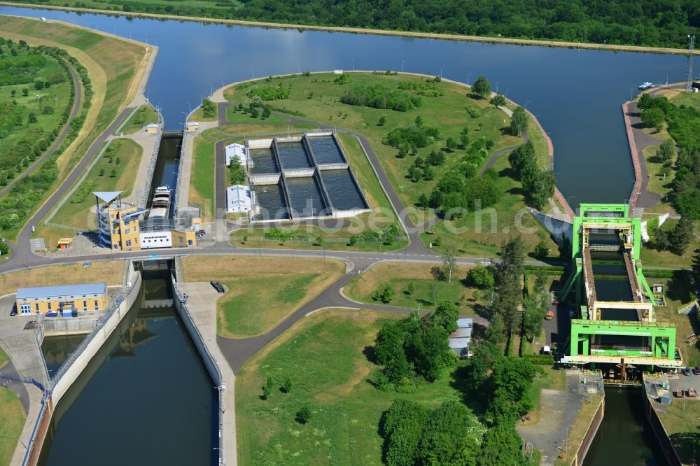 Aerial image Magdeburg - New Boat lift and locks plants on the banks of the waterway of the Abstiegskanal Rothensee in Magdeburg in the state Saxony-Anhalt