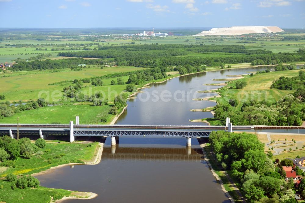 Hohenwarthe from above - Trough bridge from the Mittelland Canal over the River Elbe to the Elbe-Havel Canal to the waterway intersection with MD Hohenwarthe in Saxony-Anhalt