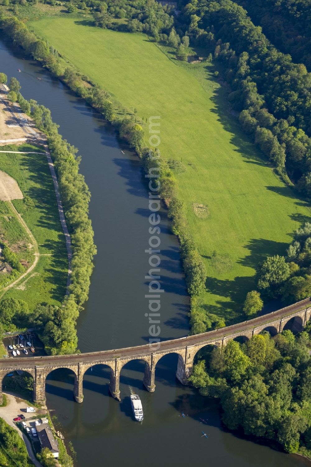 Aerial photograph Herdecke - View of Waterway of the White Fleet on the bridge of the Ruhr viaduct near Herdecke in North Rhine-Westphalia