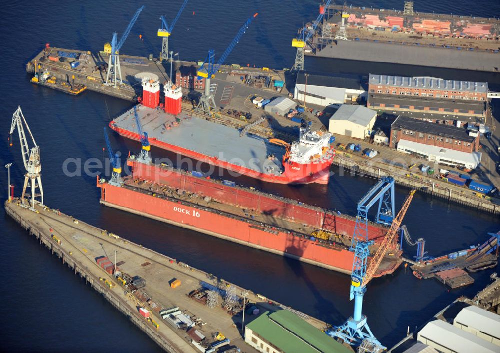 Aerial image Hamburg - Blick auf die Blohm+Voss Schiffswerft im Hamburger Hafen. View to the Blohm+Voss Dockyard in the Hamburg Habour.