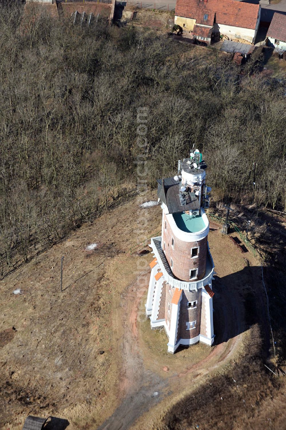 Aerial image Kryry / Kriegern - Der Schiller Aussichtsturm / Schillerova rozhledna am Rande der Ortschaft Kryry / Kriegern in der Region Ustecky kraj / Aussig in der Tschechischen Republik / Tschechien. The Schiller belvedere at the village Kryry in the region Ustecky kraj in Czech Republic.