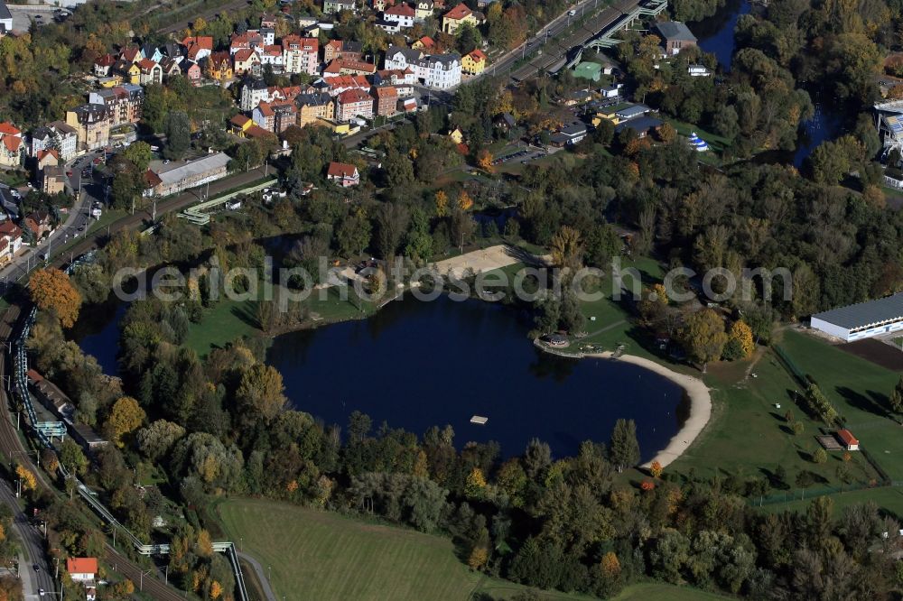 Jena from above - The lake Schleichersee at the public park Oberaue with the river Saale in Jena in Thuringia